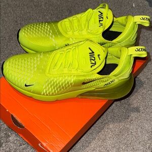 RARE FIND!!  Nike Air Max 270 Neon Green Sneakers